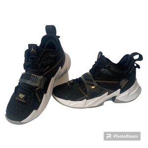 Jordan Why Not Zero.3 The Family 5 Youth Black Metallic Gold
